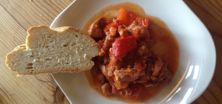 Magra con tomate y pan