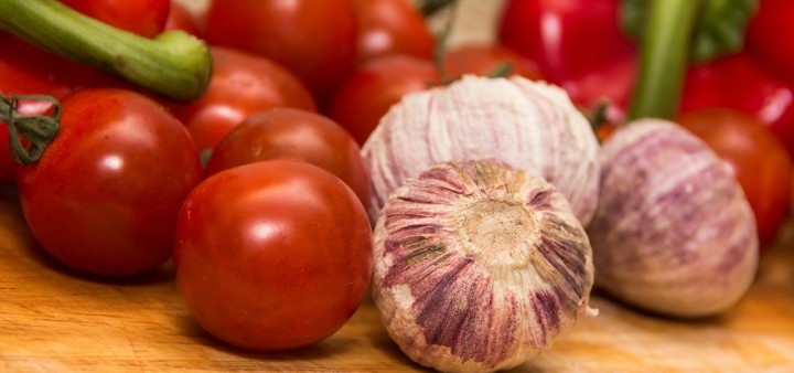 Tomaten und Knoblauch